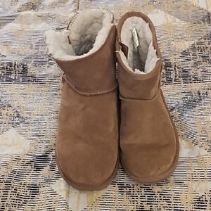 Koolaburra Tan Shearling Boots